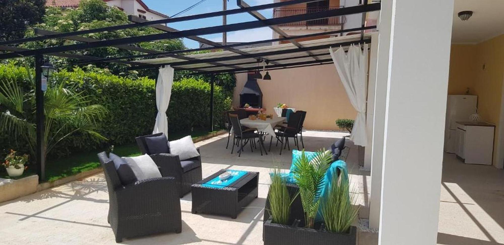 Apartman Tessa *